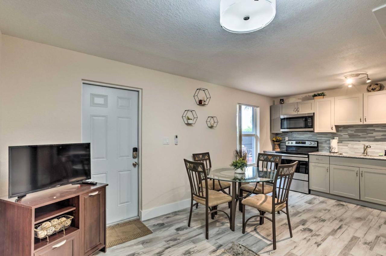 Inviting Apartment Less Than 2 Mi To Riviera Beach! Уест Палм Бийч Екстериор снимка