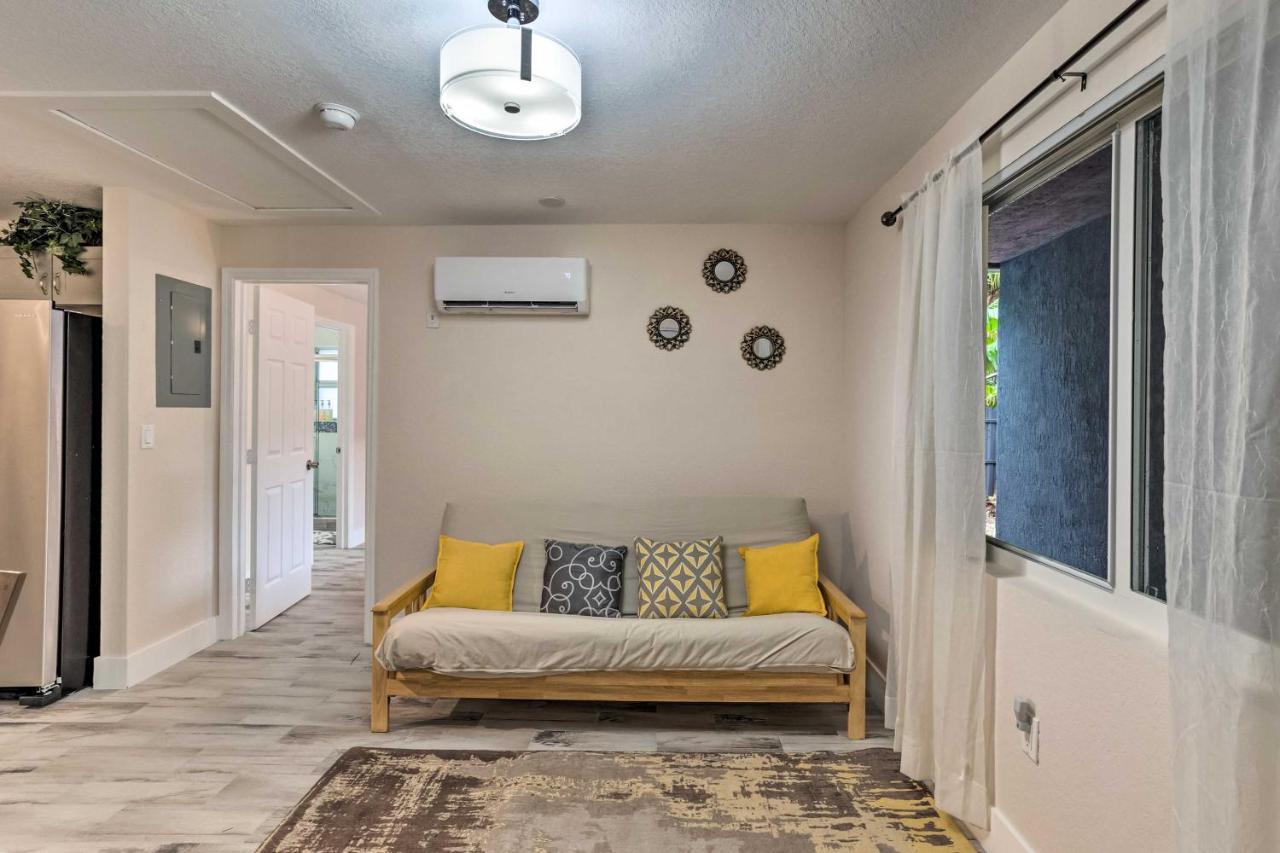 Inviting Apartment Less Than 2 Mi To Riviera Beach! Уест Палм Бийч Екстериор снимка